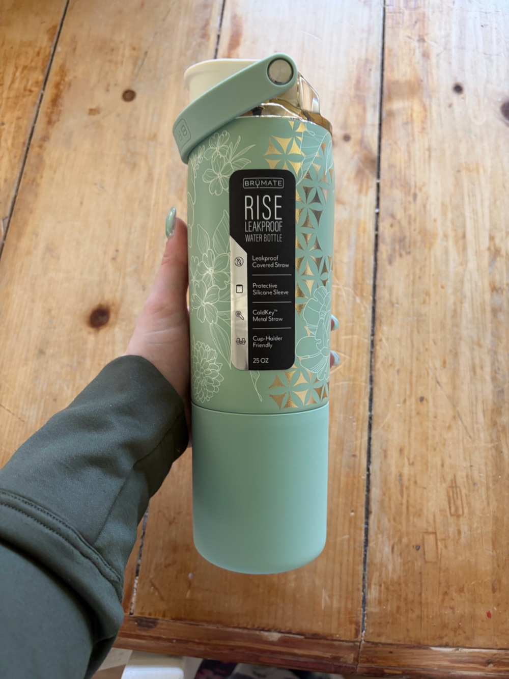 BruMate X Holley Gabrielle Exclusive GOLDEN BLOOM
25oz Rise Tumbler NWT NIB